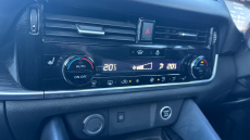 Nissan Qashqai 1.3 DiG-T MH Tekna 5dr Petrol Hatchback